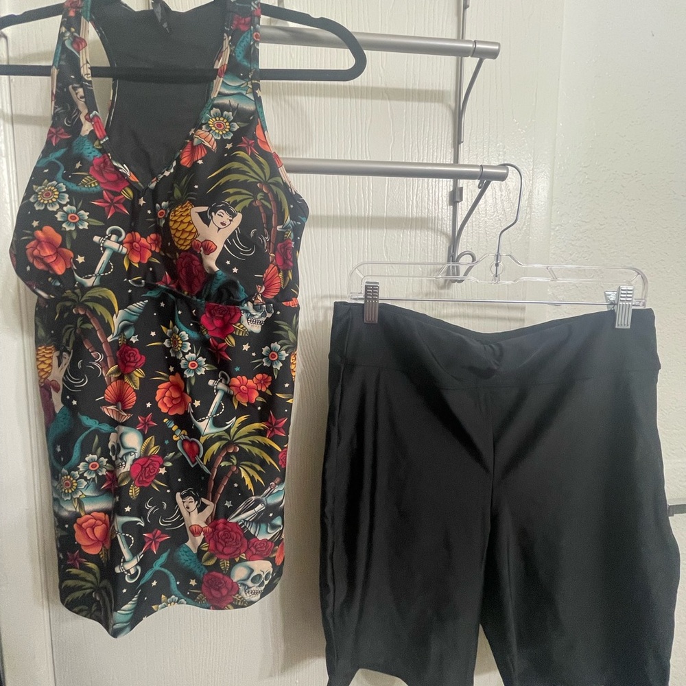 Torrid Two Piece Bathing Suit -- Tankini Top & Knee Length Swim Short Size 1